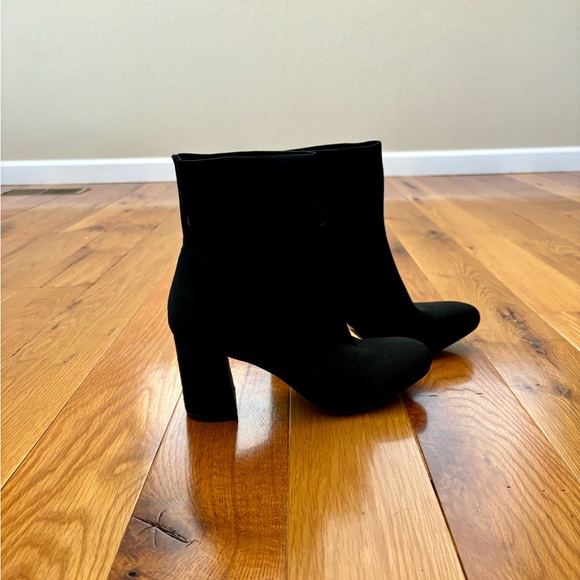 Size 9 Black Booties - Picture 1 of 5